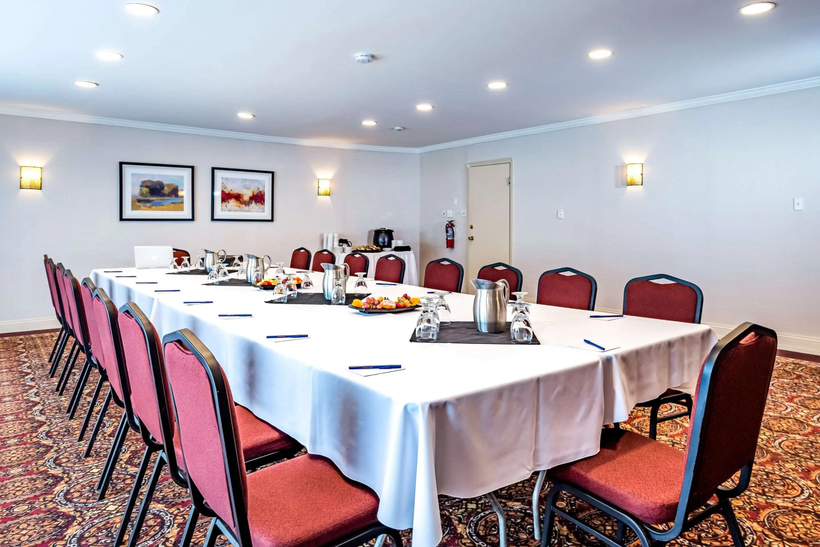 Comfort Hotel Airport