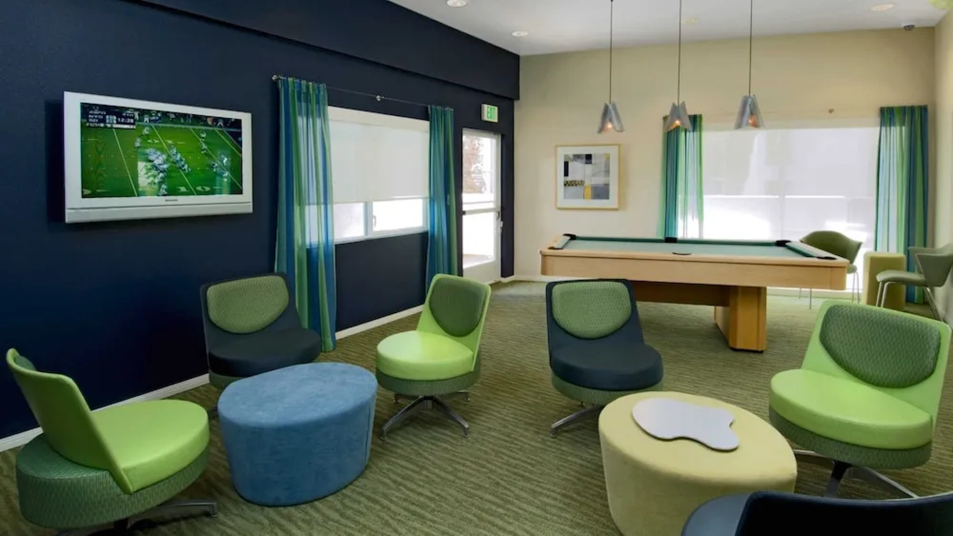 Global Luxury Suites at Via Marina