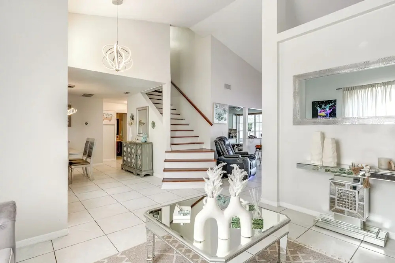 3 Mi to Marina: Riverview Family Home w/ Lanai!