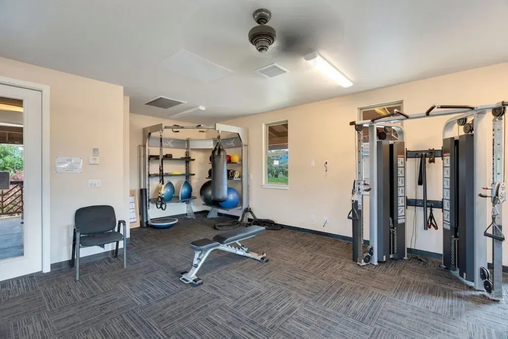 Pili Mai 5d 3 Bedroom Condo by RedAwning