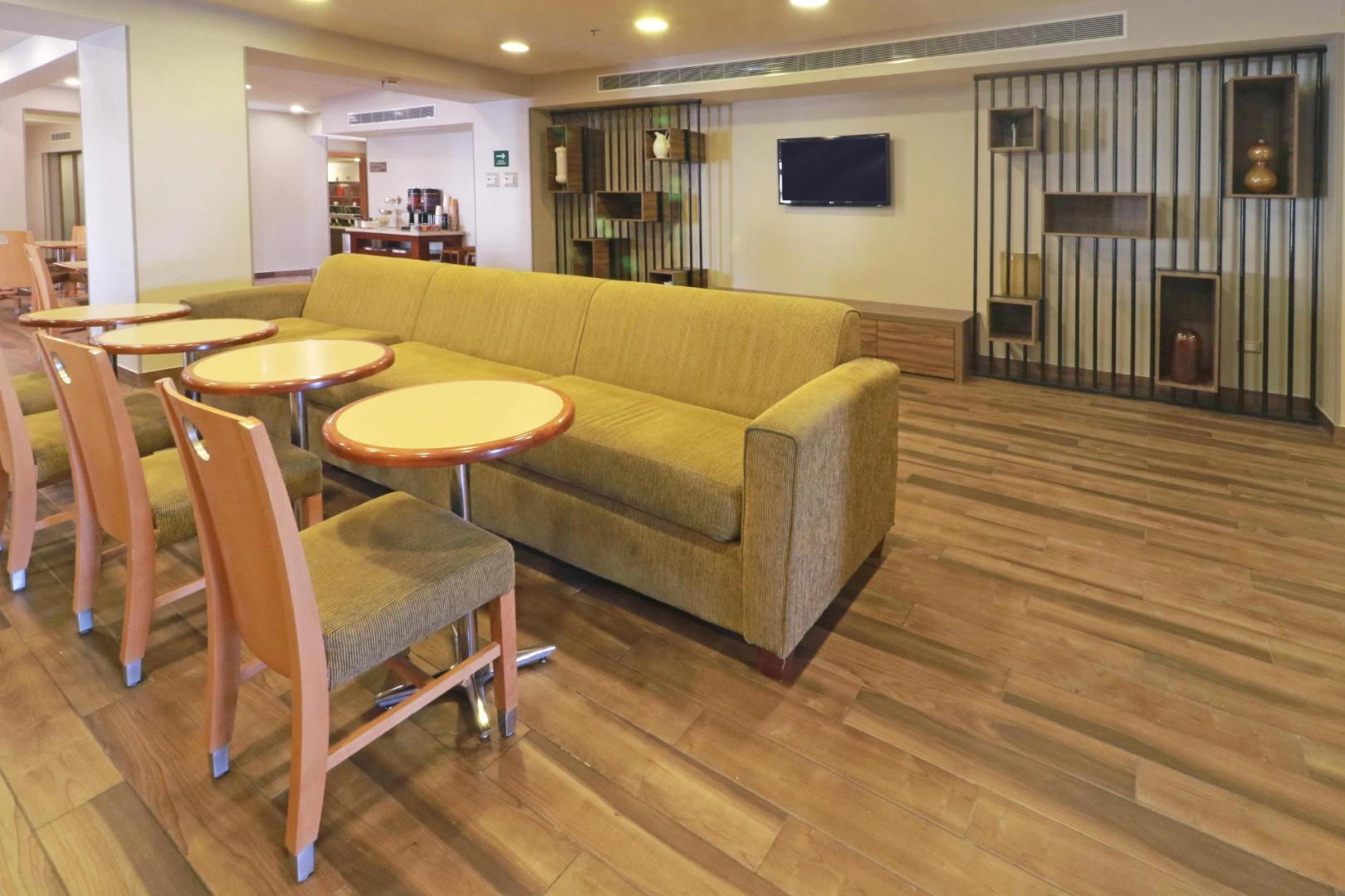 Hampton by Hilton Chihuahua