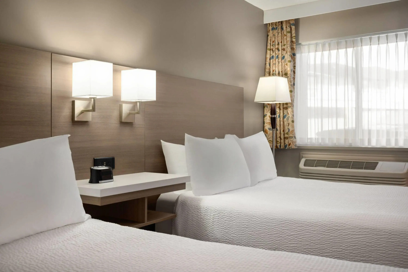 Days Inn by Wyndham Kelowna