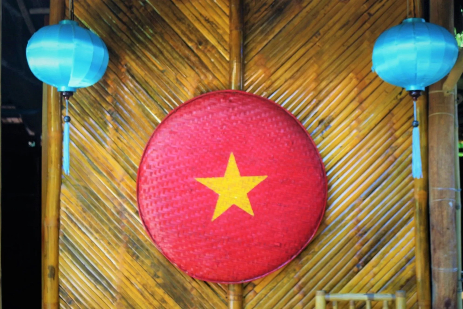 Under the coconut tree - Hostel