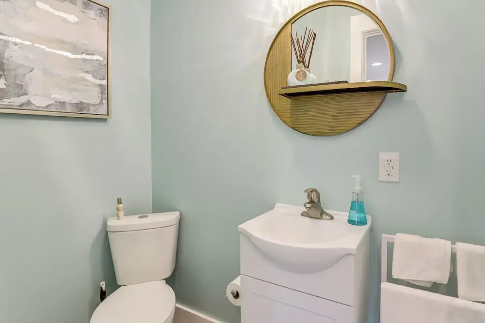 Walk to Downtown & Seneca Lake: Updated Retreat!