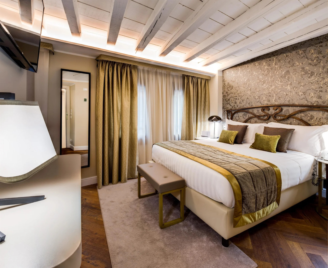 Отель BW Premier Collection CHC Continental Venice