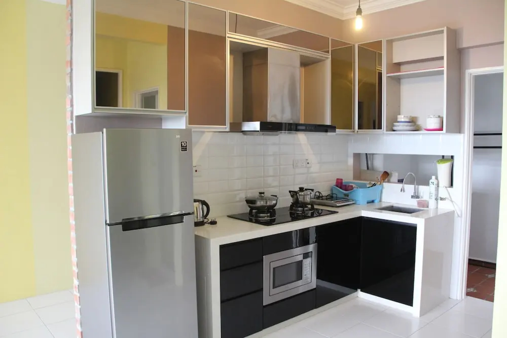 3BdR&2Bth condo Middle of Penang