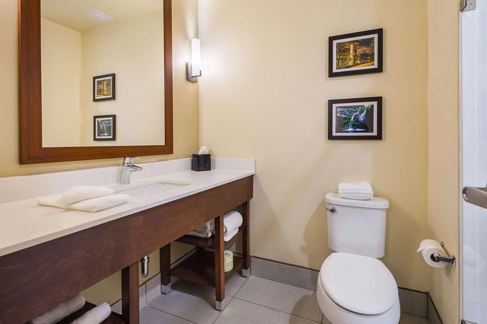 Comfort Suites Greenville South