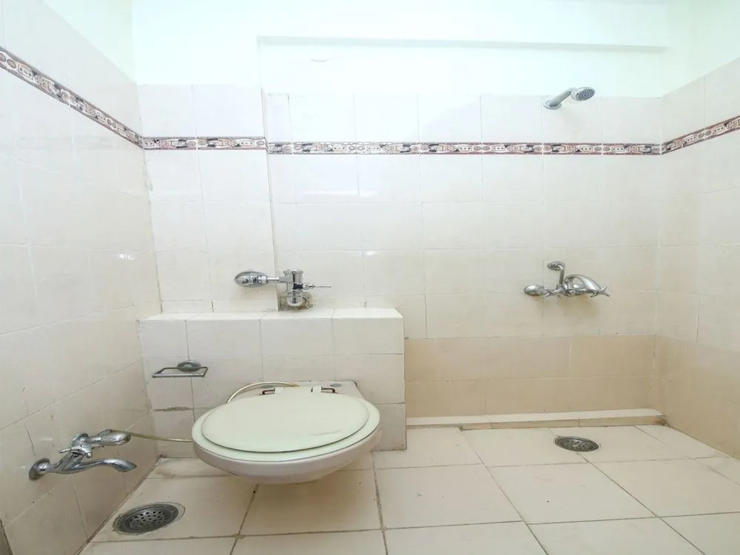 Oyo 10415 Hotel Prestige Princess