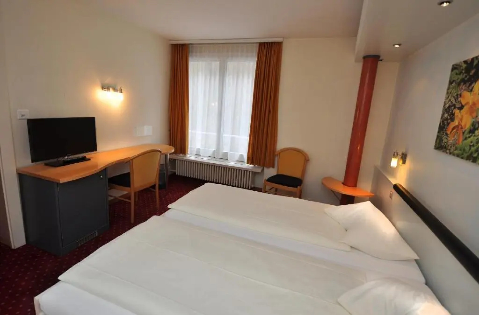 HOP Apartments & Suites