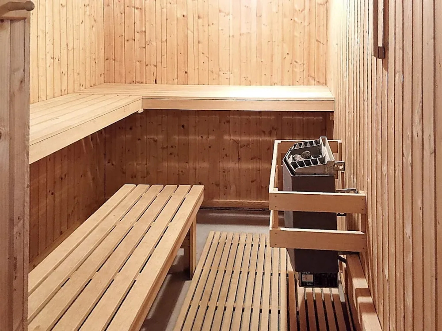 6 Person Holiday Home in Tarm