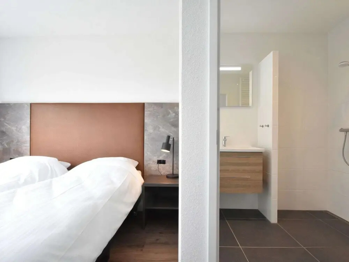 Modern Villa in Harderwijk with Hot Tub