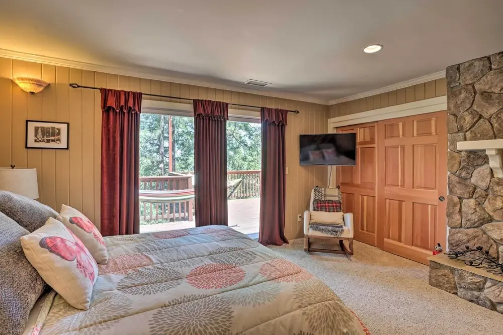 Cozy Lake Arrowhead Cabin < 2 Mi to Blue Jay Bay!