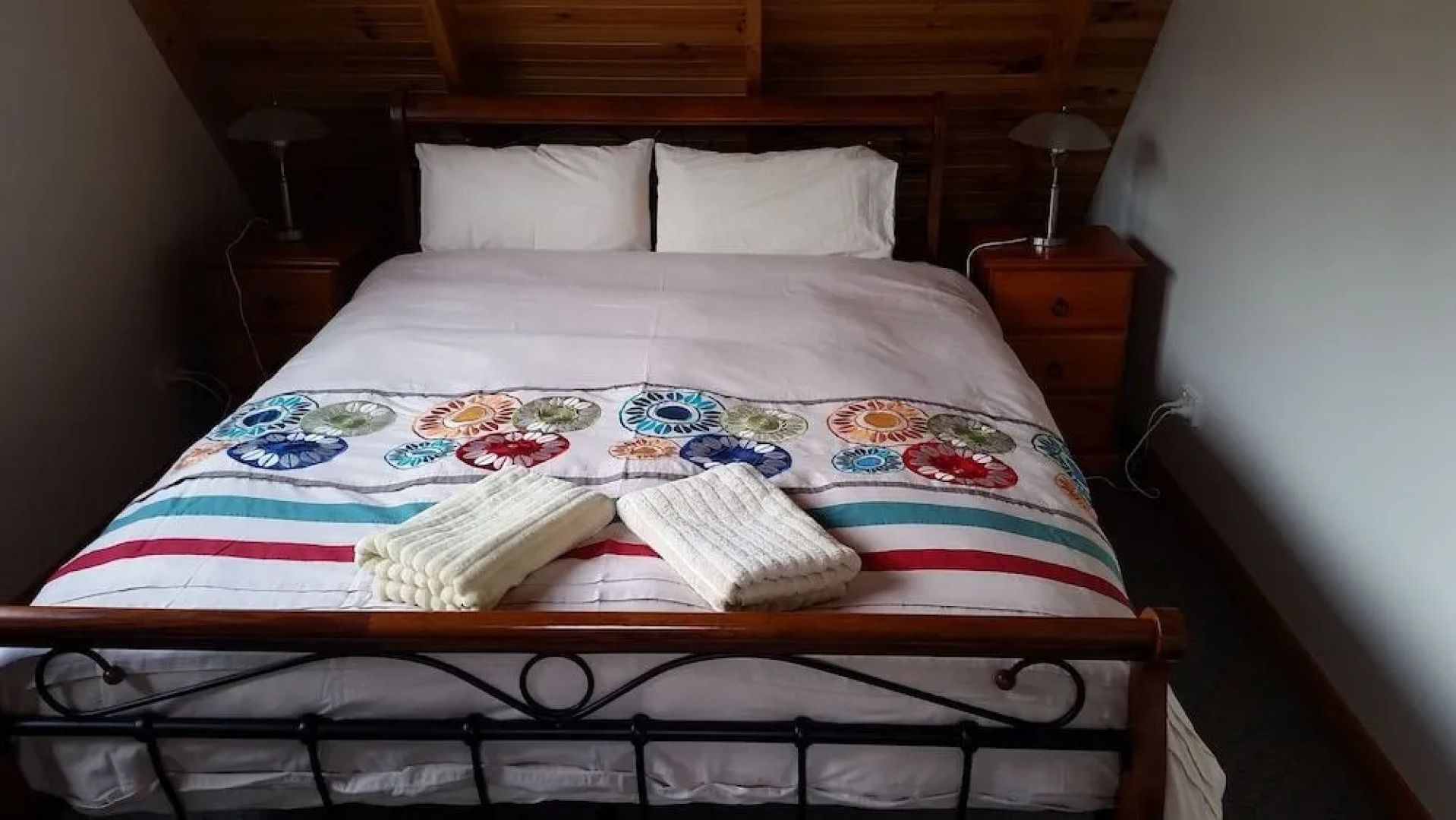 Four Seasons Waterfront Villas