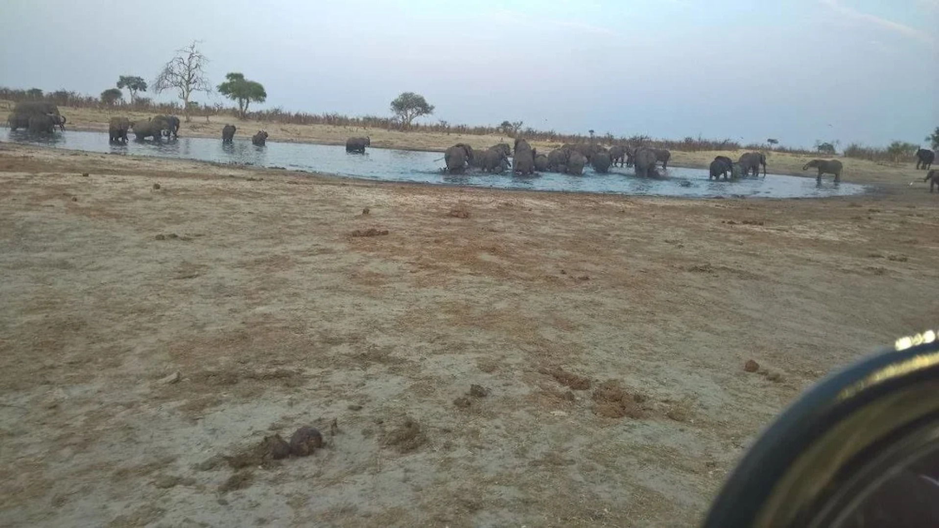 Dzibanana Lodge & Camping