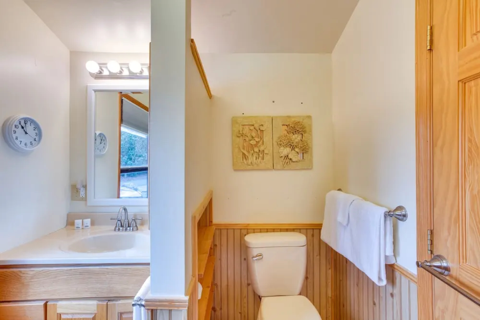 Dog-friendly Newland Cabin w/ Deck + Lake Access!