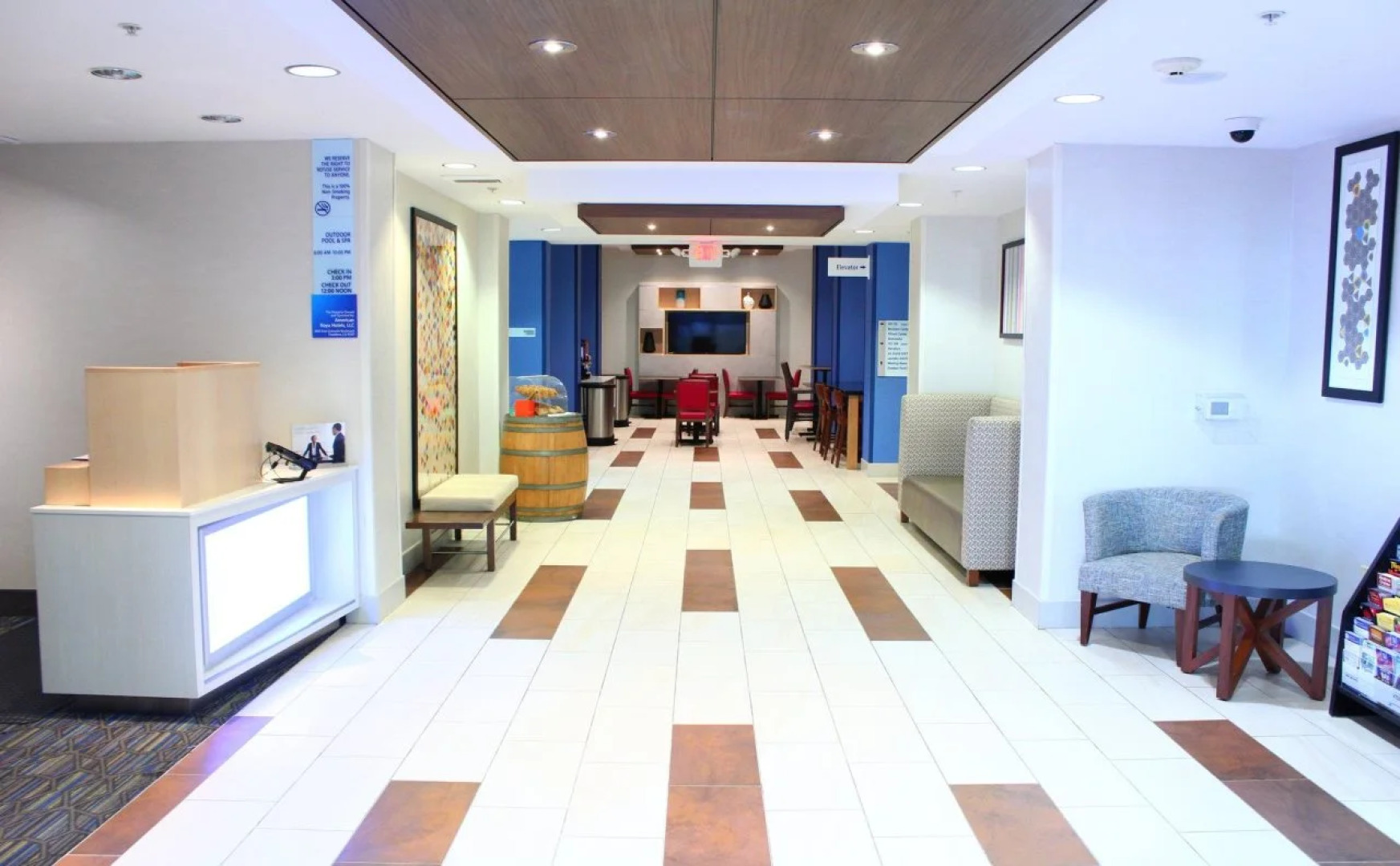 Holiday Inn Express & Suites Napa American Canyon by IHG