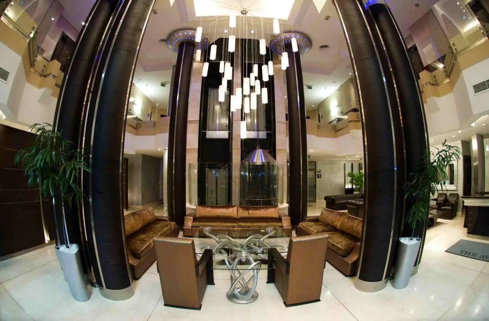 Avenue Suites