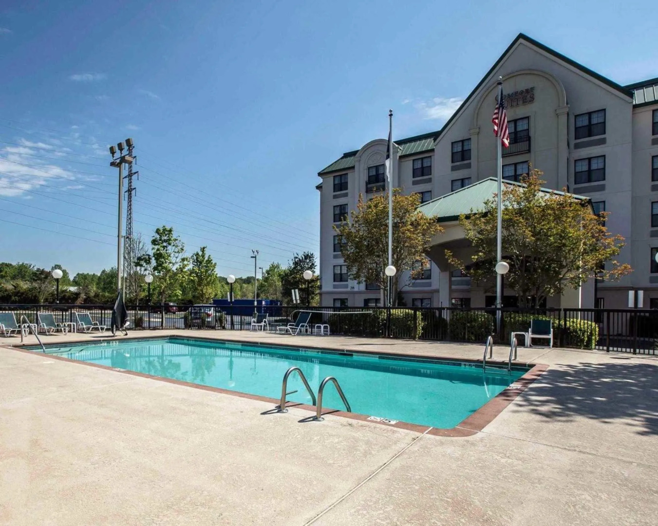 Comfort Suites Hanes Mall