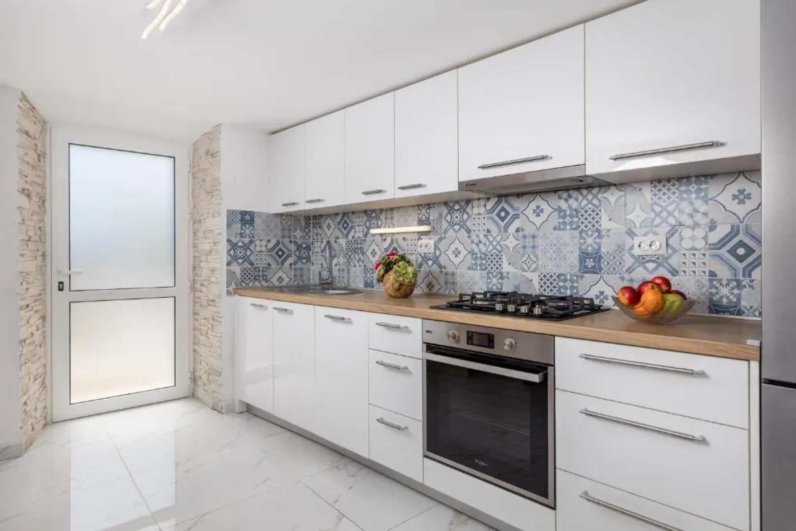 House Bajota with terrace and sea view