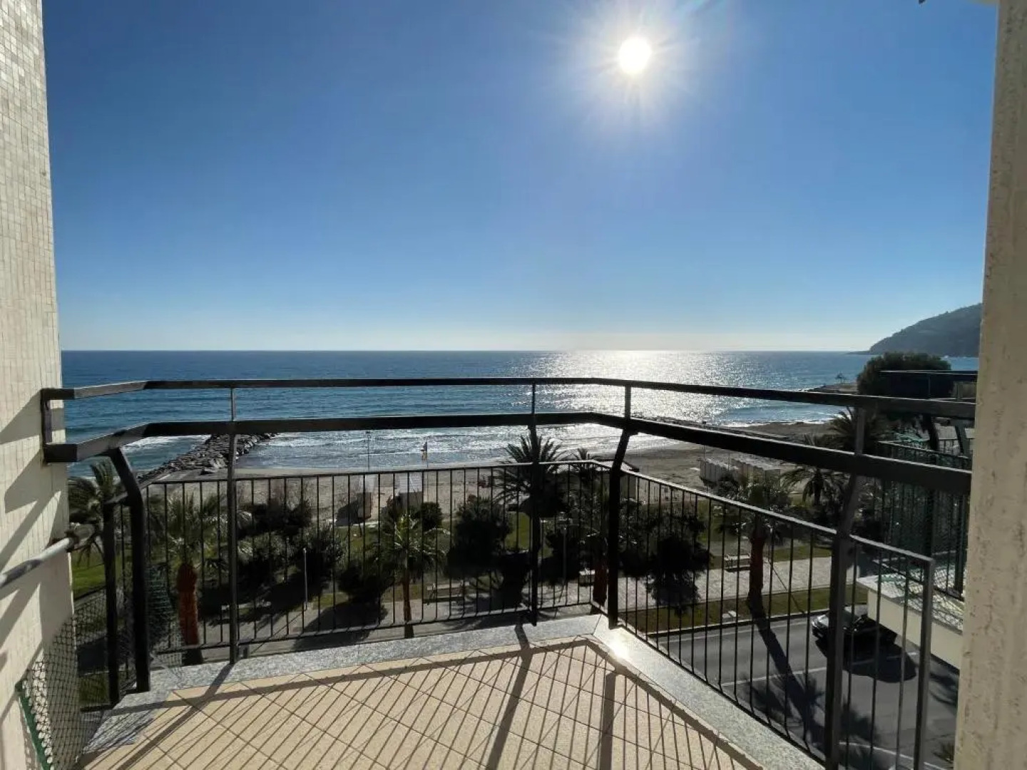 [Rivamare] 3 Locali di fronte al Mare