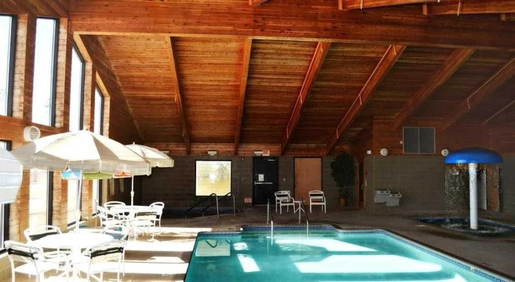 Fossil Creek Hotel And Suites