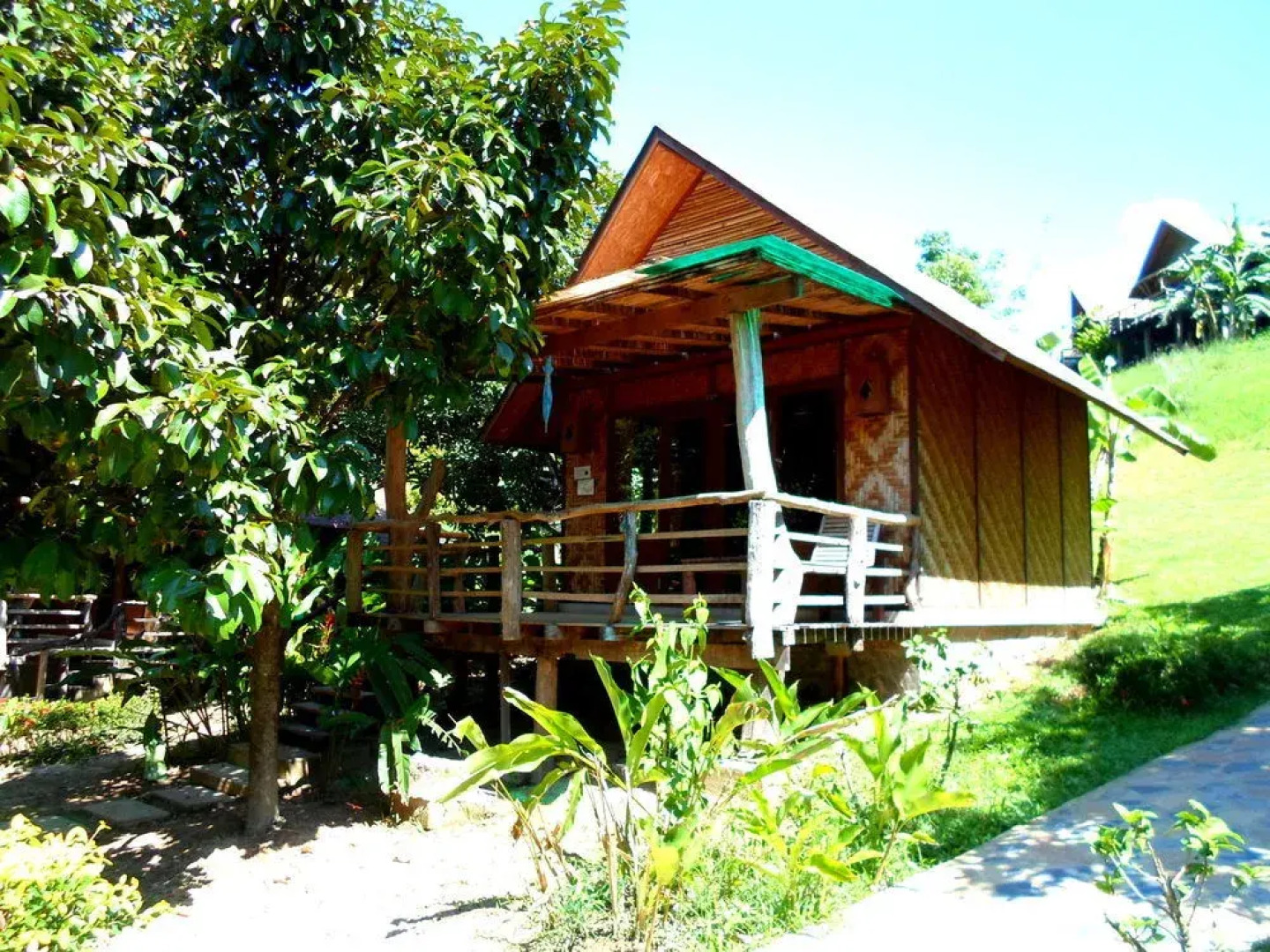 The Cliff and River Jungle Resort