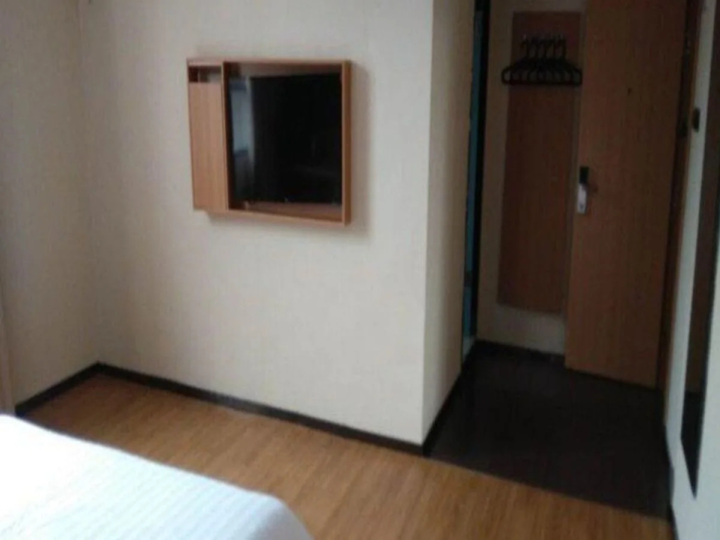 7Days Inn Loudi Lianyuan People's Square Bus Station