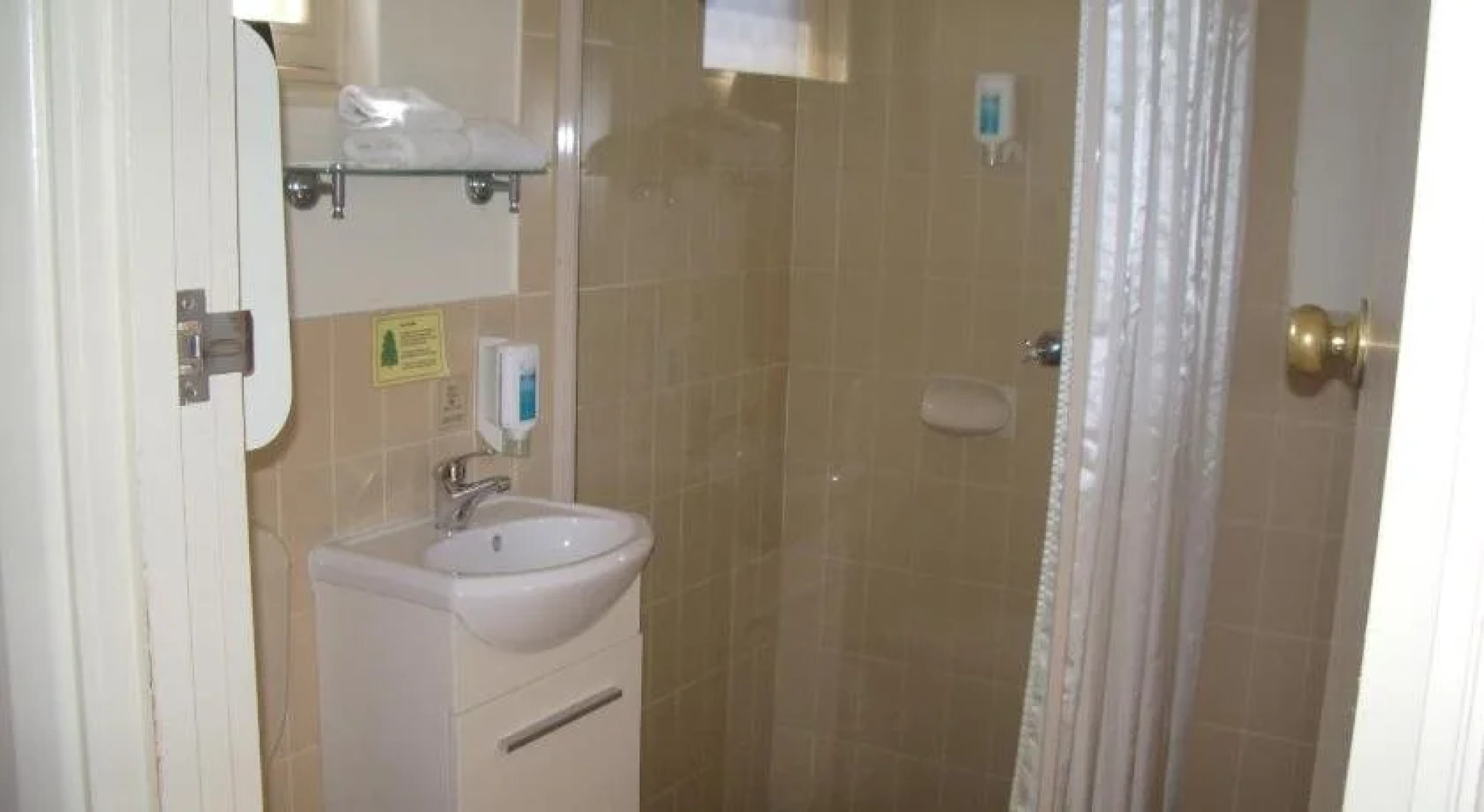 Aviators Lodge Motel