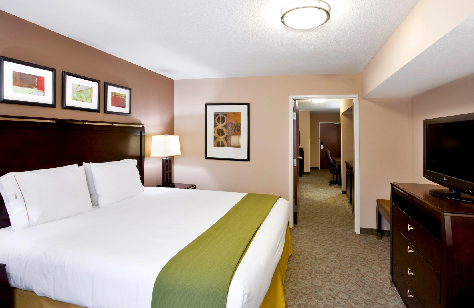 Holiday Inn Express Hotel & Suites Van Wert by IHG