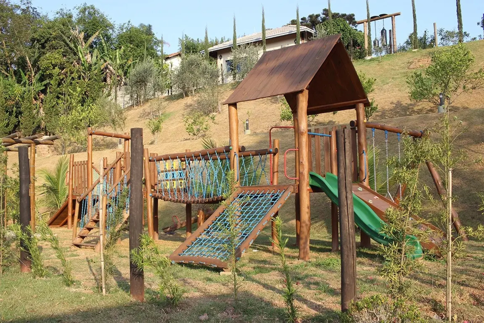 Bristol Villaggio Rosa Arujá