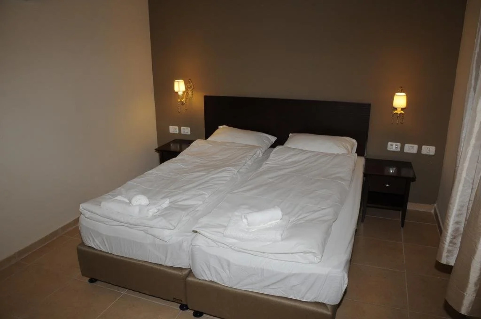 Kibbutz Tiratzvi - Country Lodging