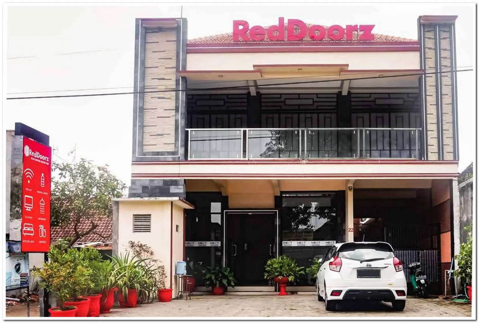 RedDoorz near Kampung Inggris Pare