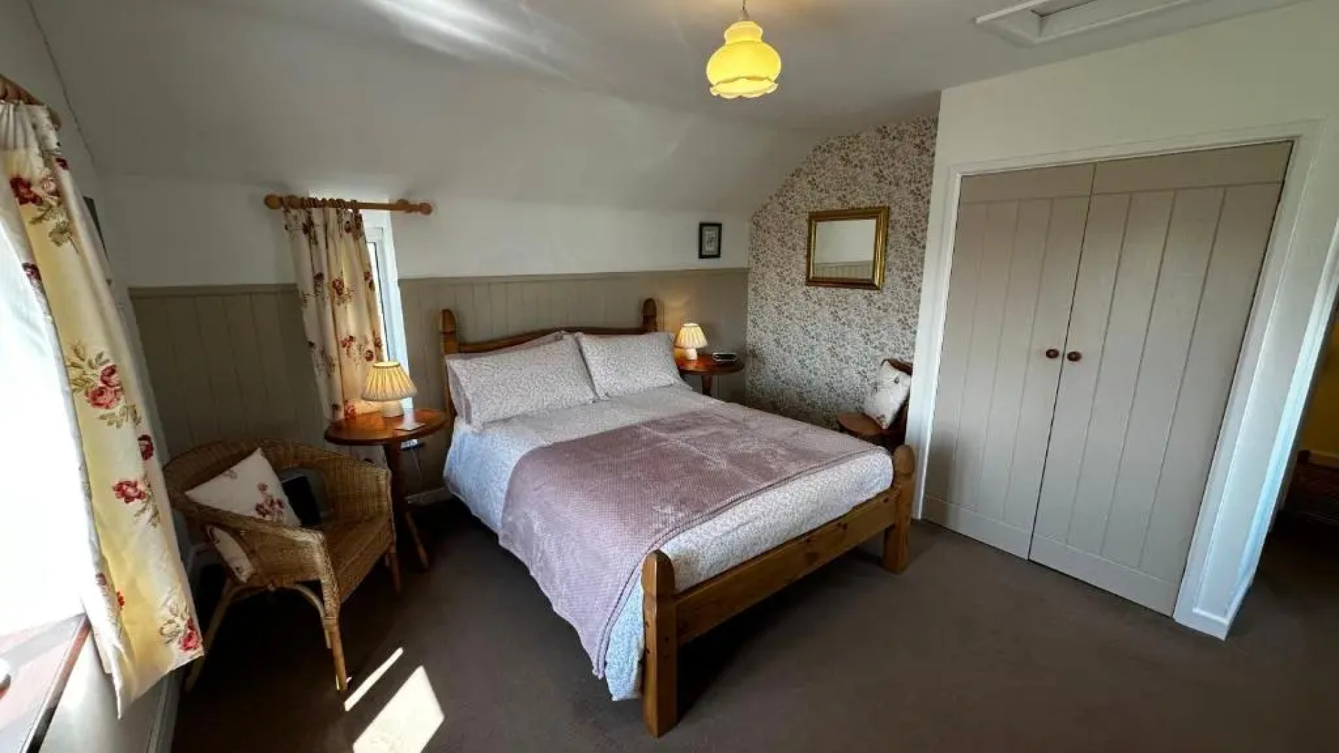 Welcoming 2 Bed Charming Self Catering Cottage