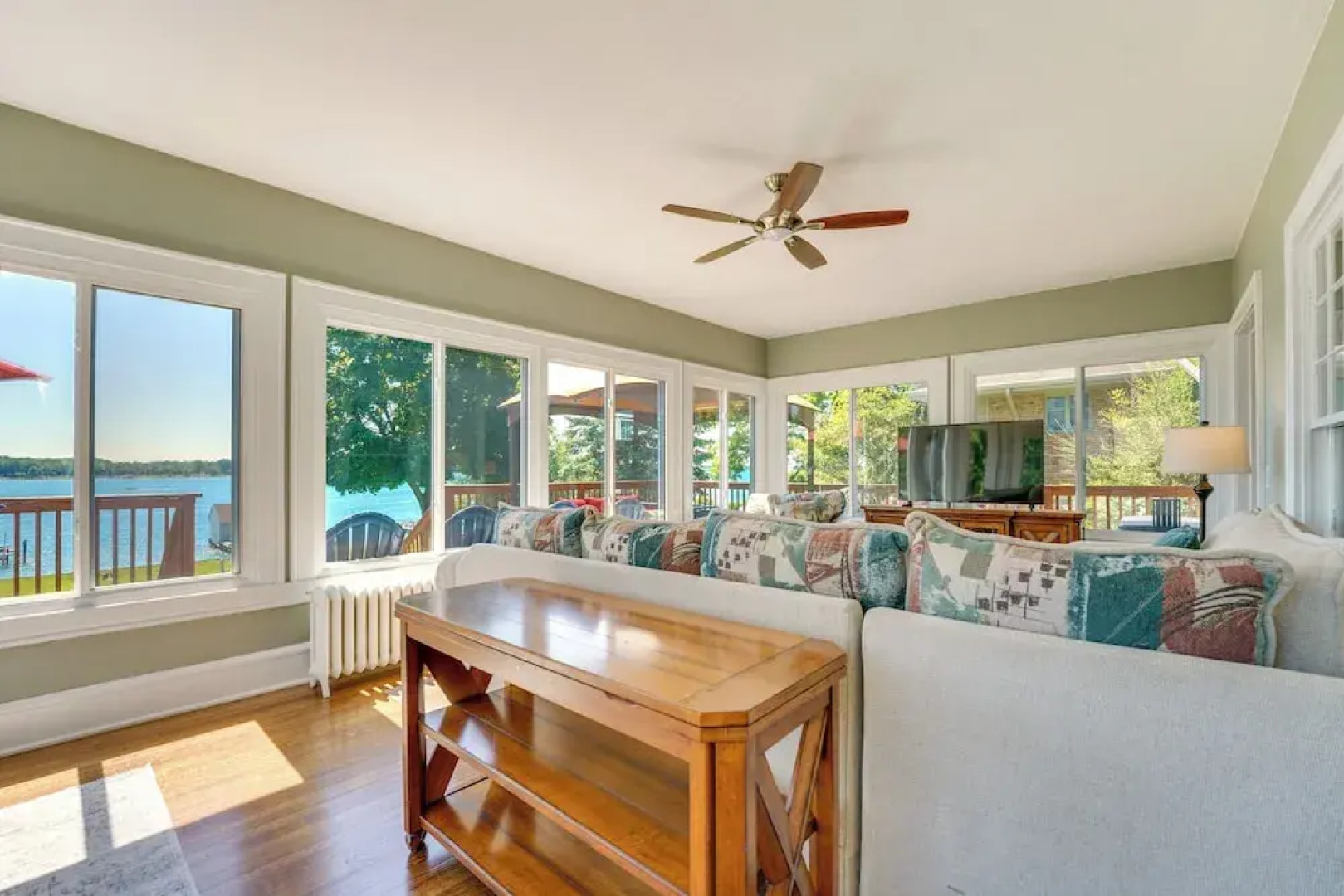 Riverfront St Clair Home - Walk to Downtown!