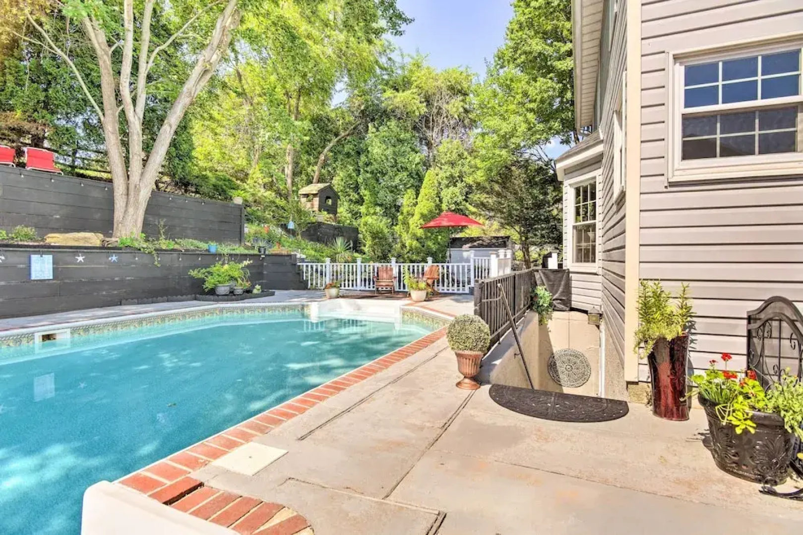 Bel Air Apartment w/ Pool ~ 2 Mi to Main St