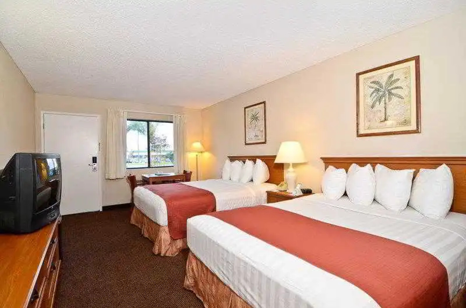 Best Western Golden Triangle Inn