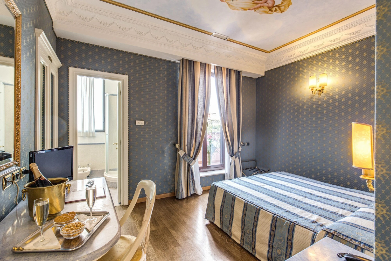 Hotel La Lumiere di Piazza di Spagna