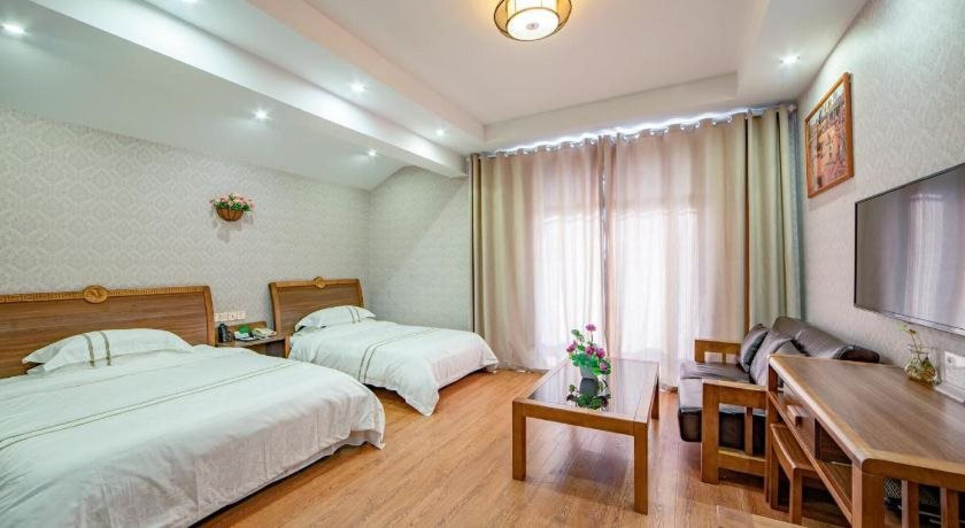 Home in the Distance Hotel