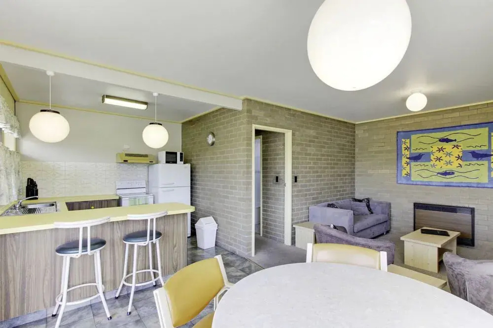 Emmanuel Holiday Apartments