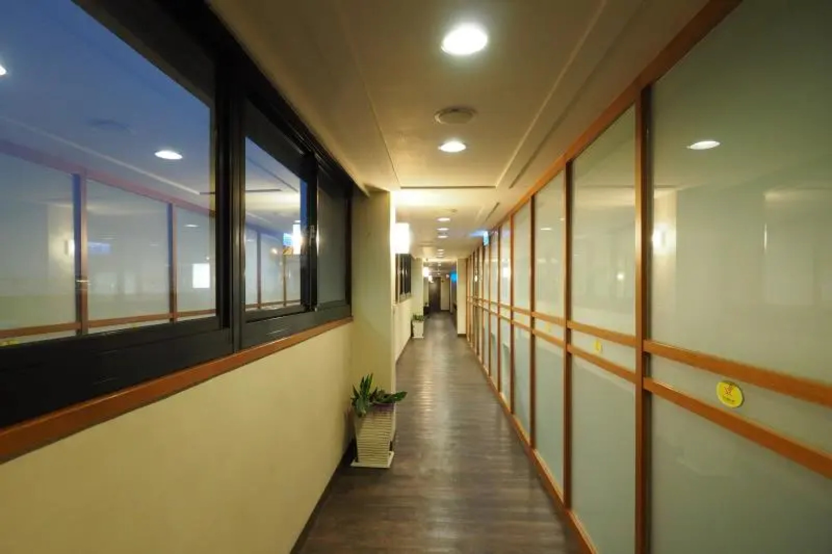 Young Soarlan Boutique Hotel-Flag Tainan