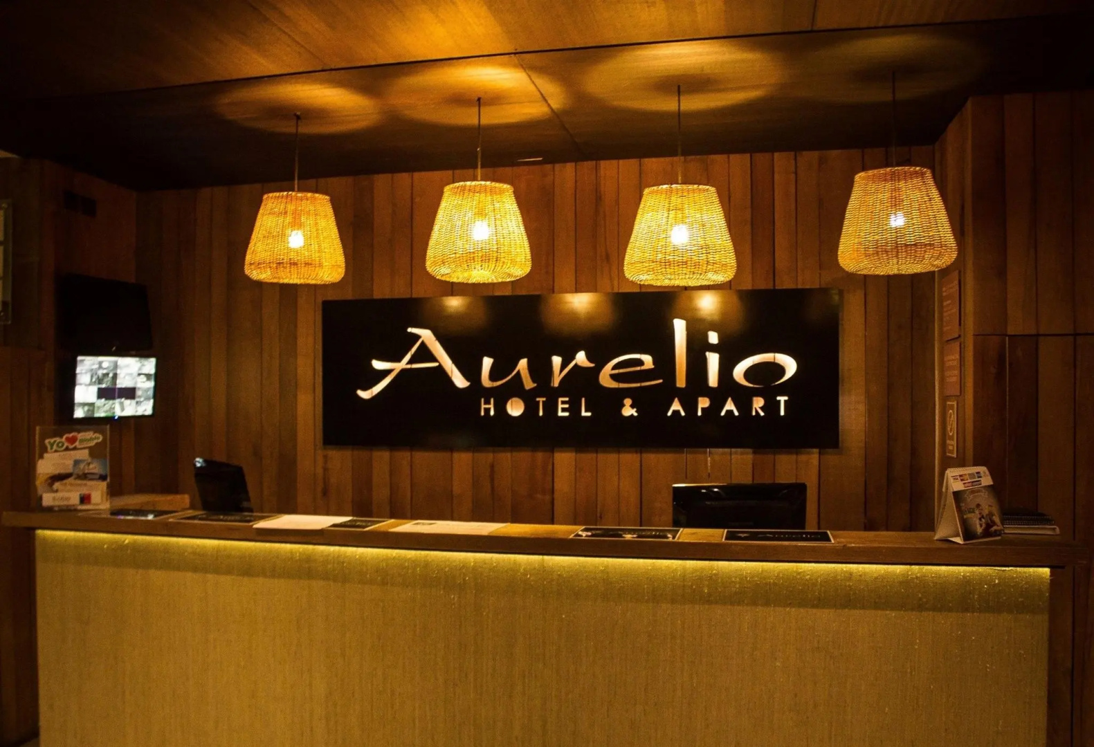 Aurelio Apart