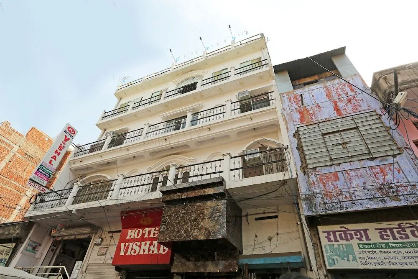 Oyo 28731 Hotel Vishal