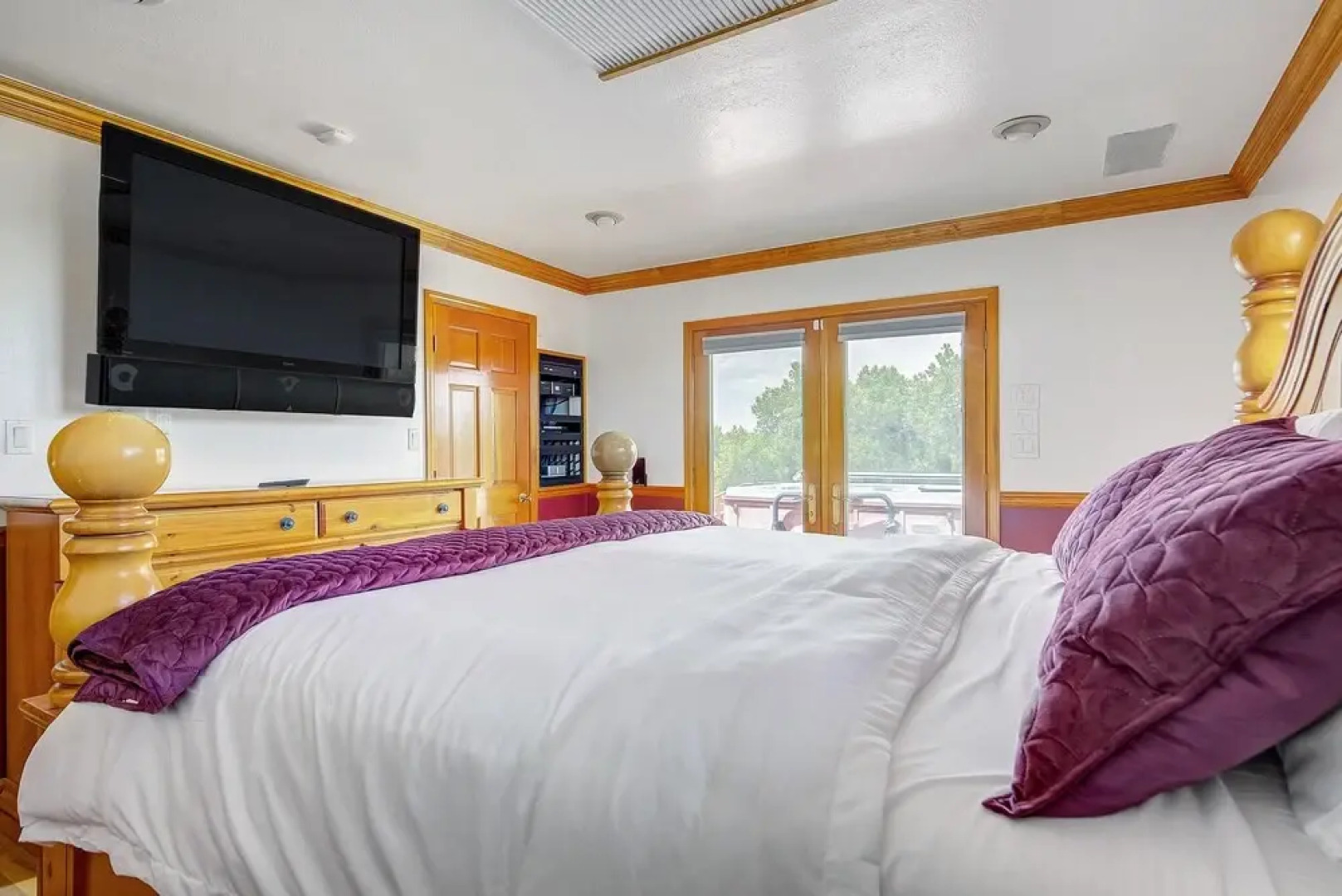 Stunning One of a Kind Tropical Zen Paradise!