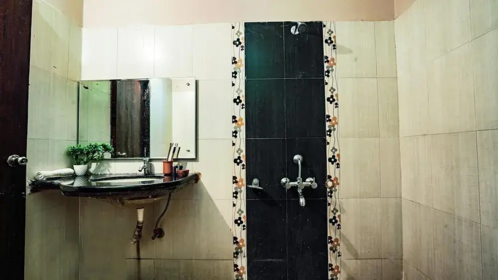 Beyond Stay Greenscape Satpura Jungle Retreat
