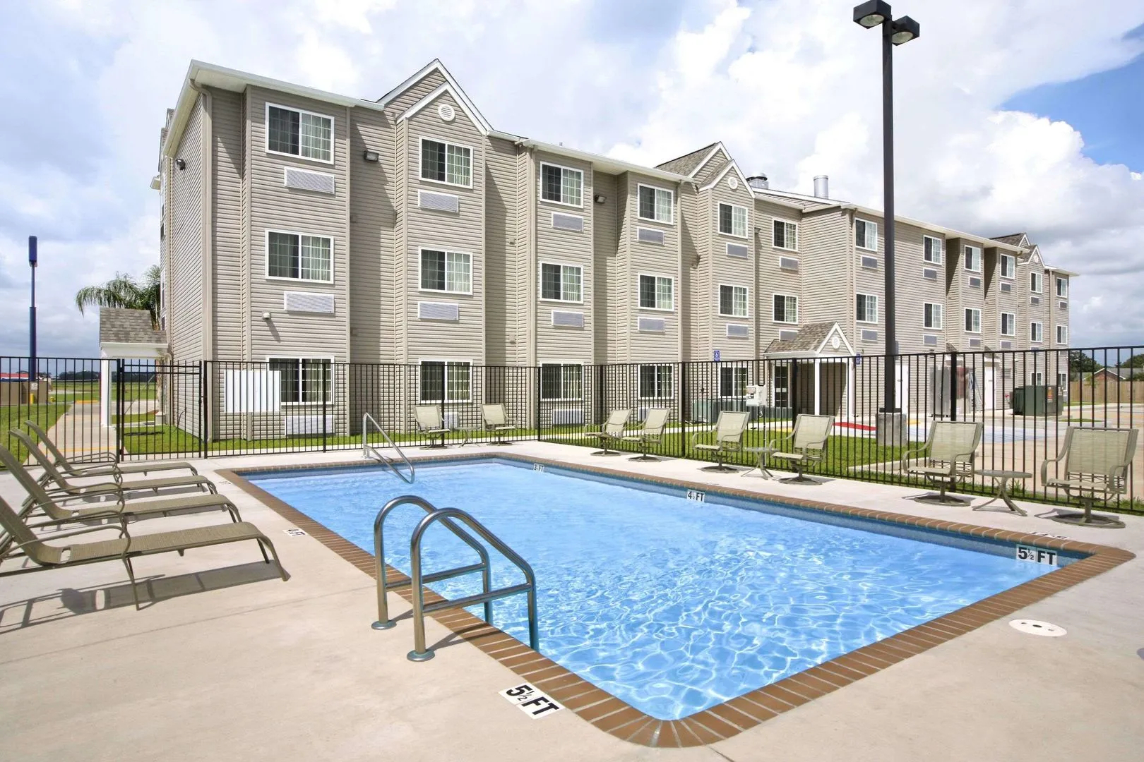 Studio 6 Suites - Breaux Bridge, La