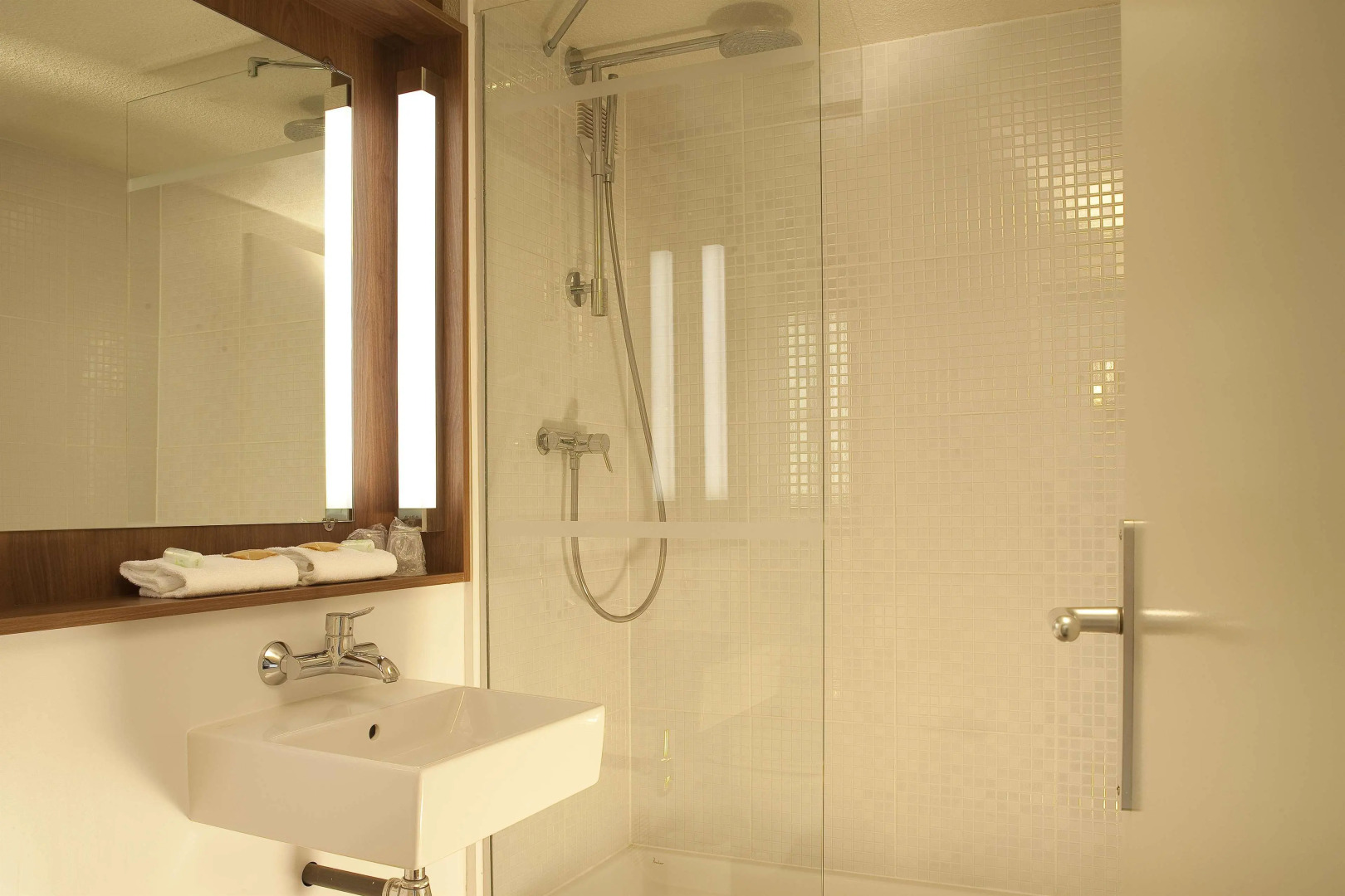 Campanile NATURE - Villennes sur Seine Poissy