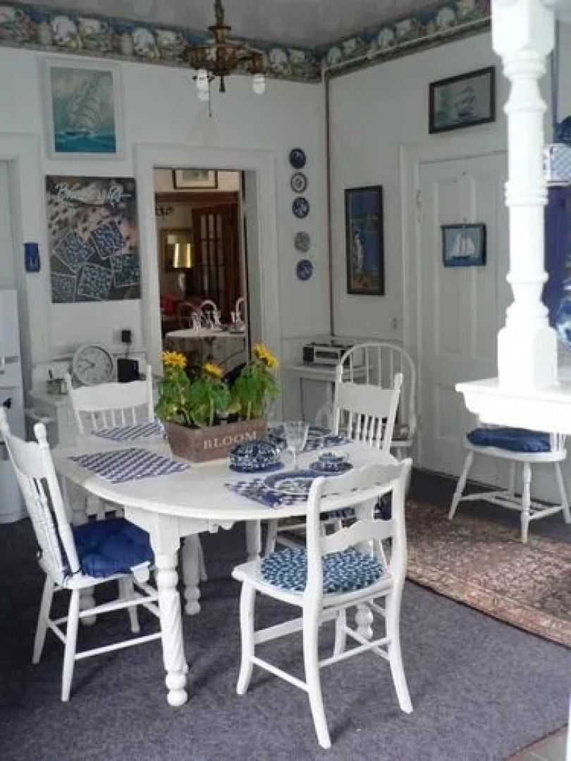 Auberge Nathalie Ora Guesthouse