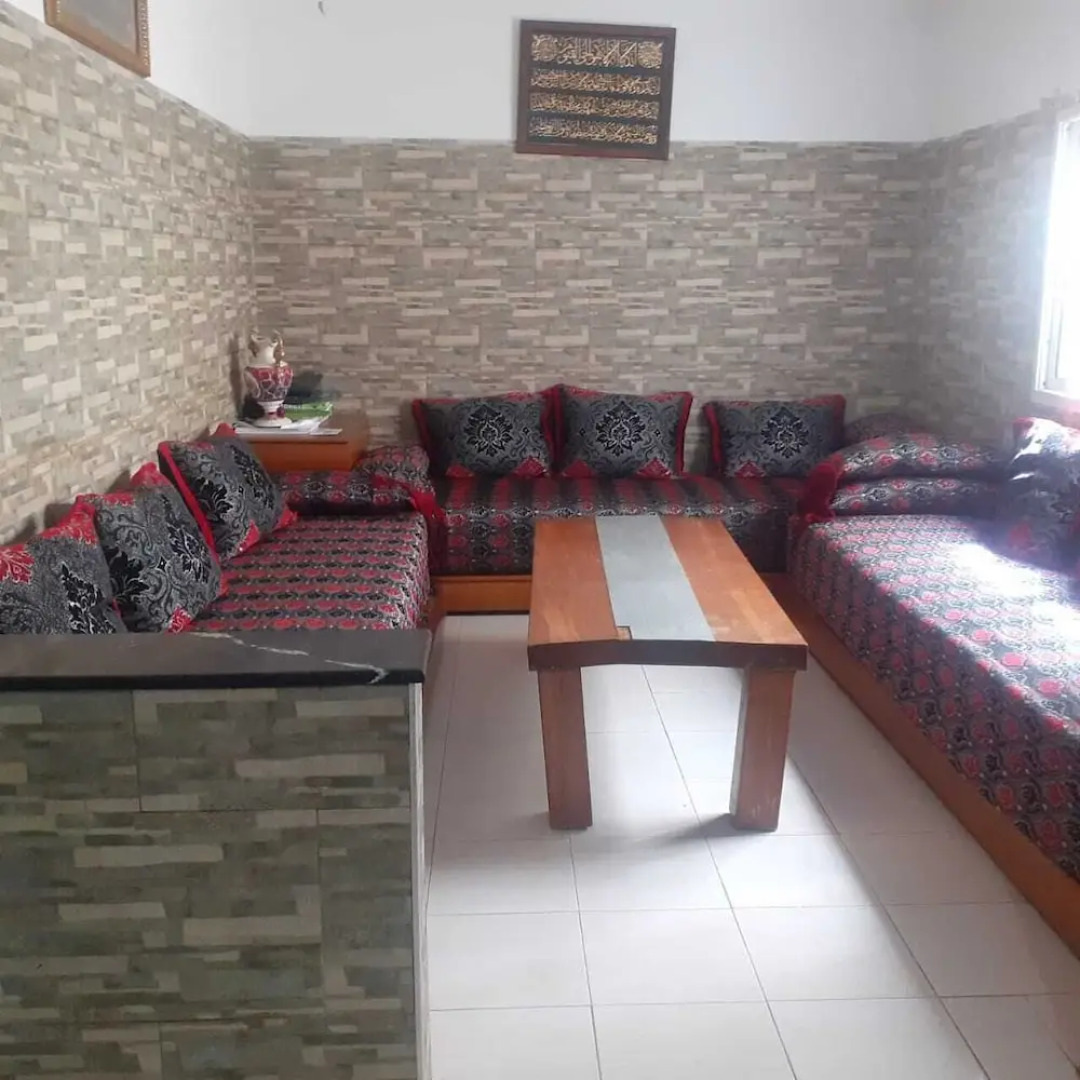 Captivating 4-bed House in Tamaris