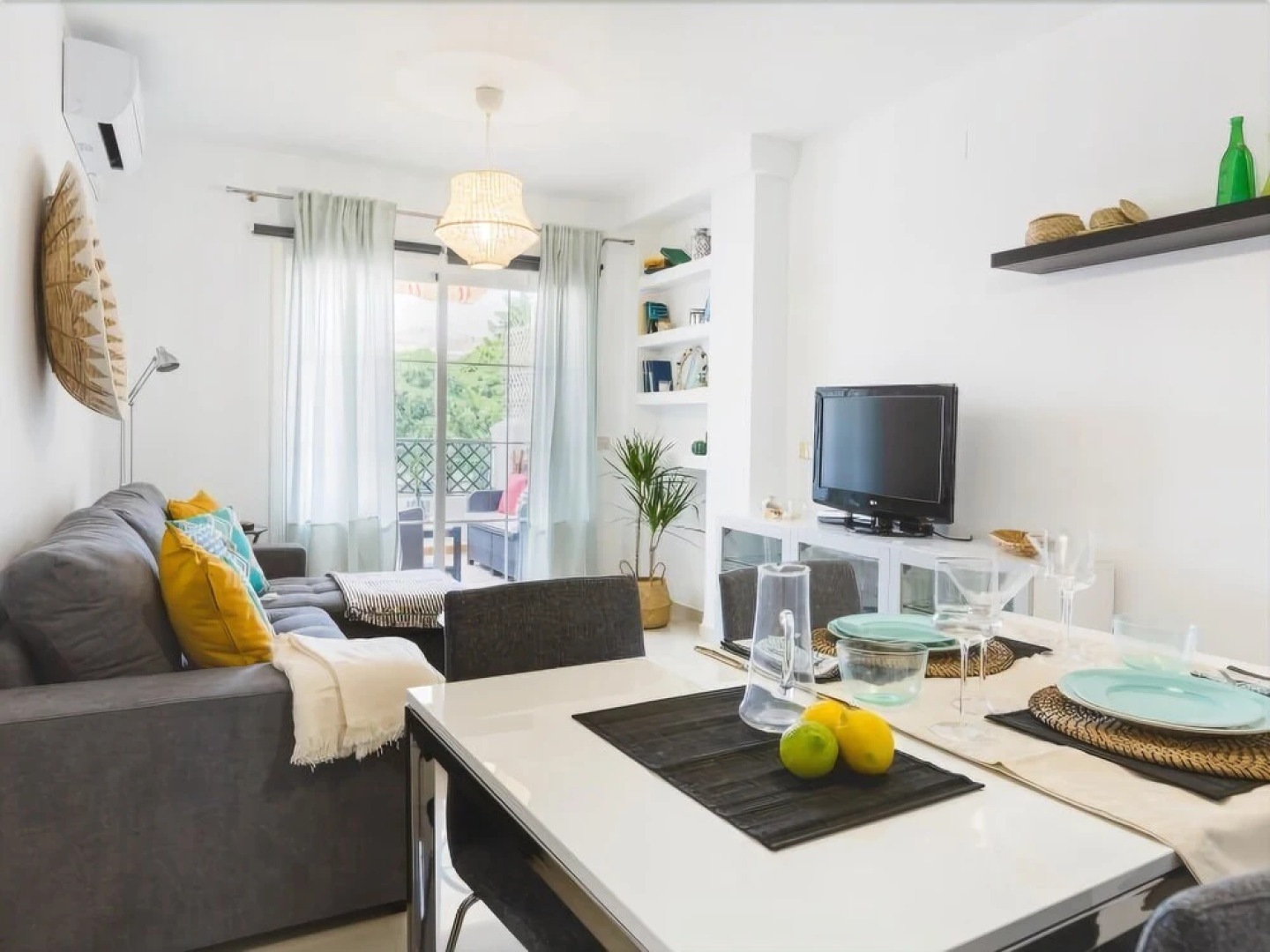 La Marina II, luminoso apartamento junto a la playa