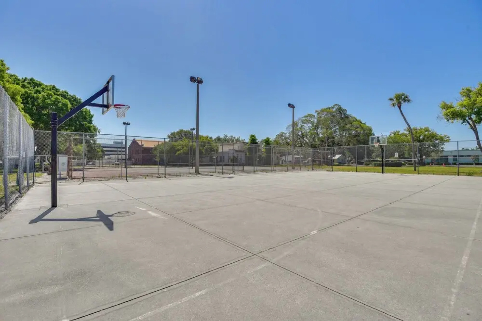 Pet-friendly Palmetto Duplex ~ 2 Mi to Riverwalk!